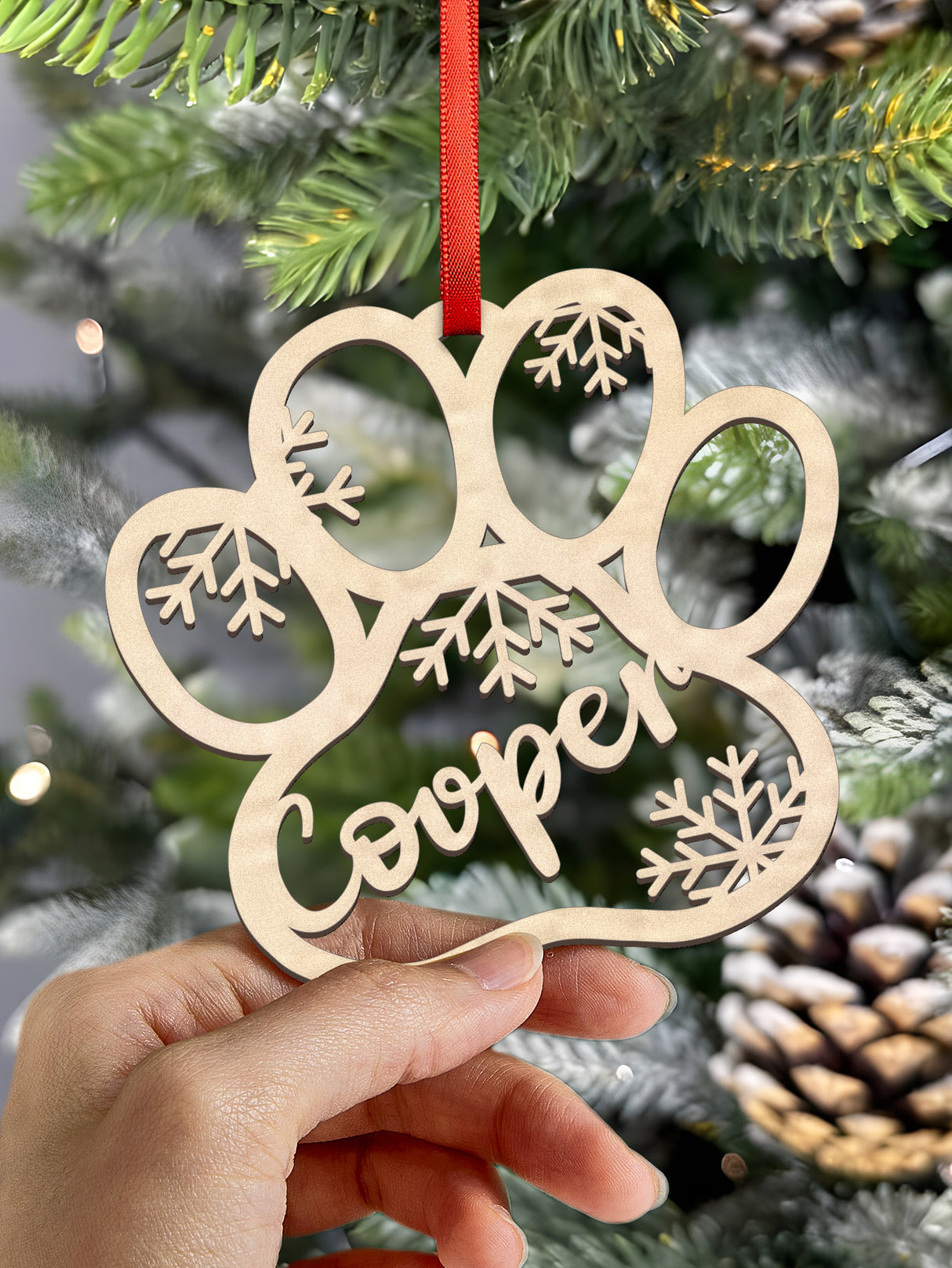 Personalized Name Dog Paw Snowflake Ornaments – Custom Christmas Tree Decorations